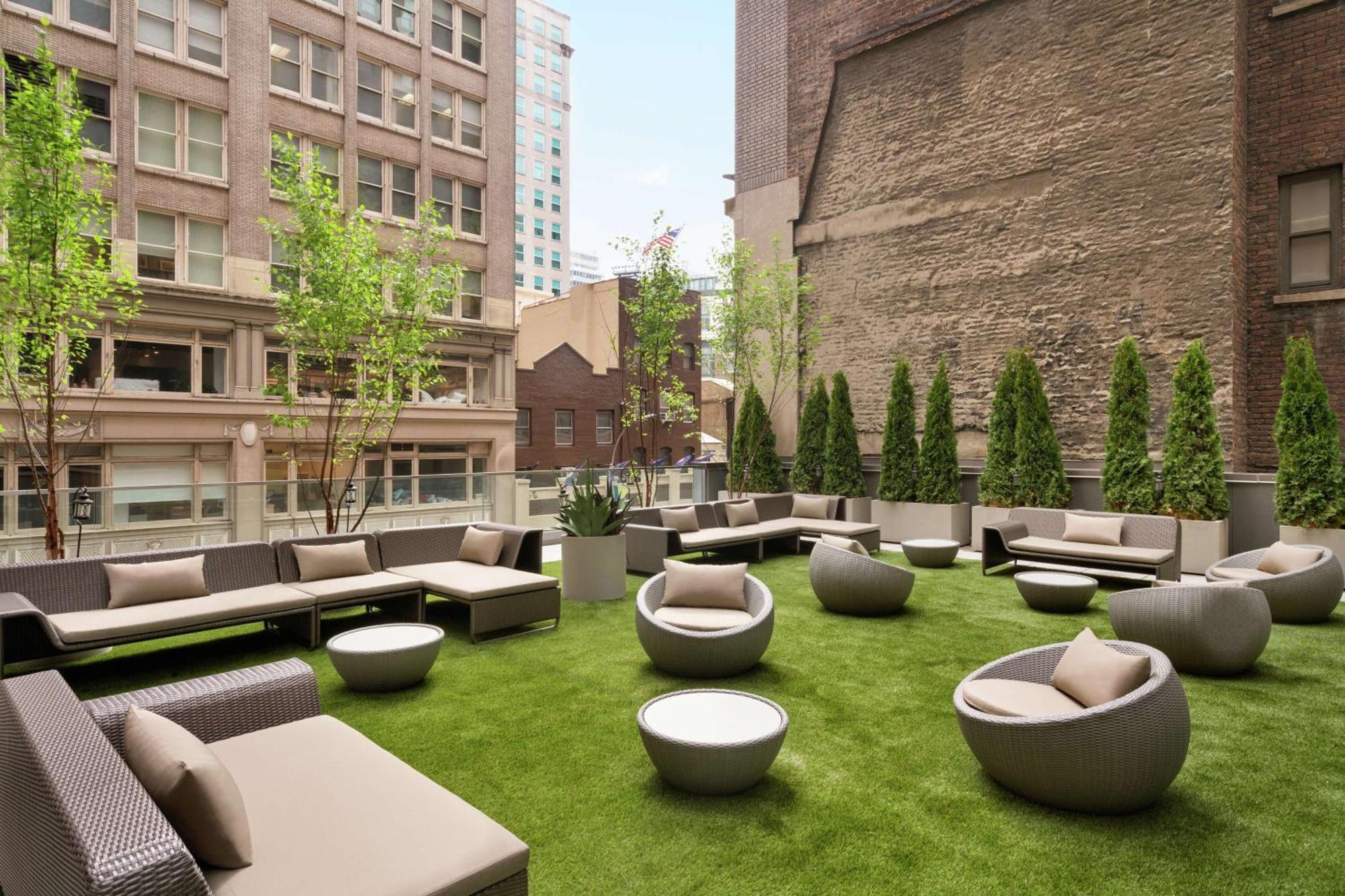 Hotel Embassy By Hilton Manhattan Times Square Nova York